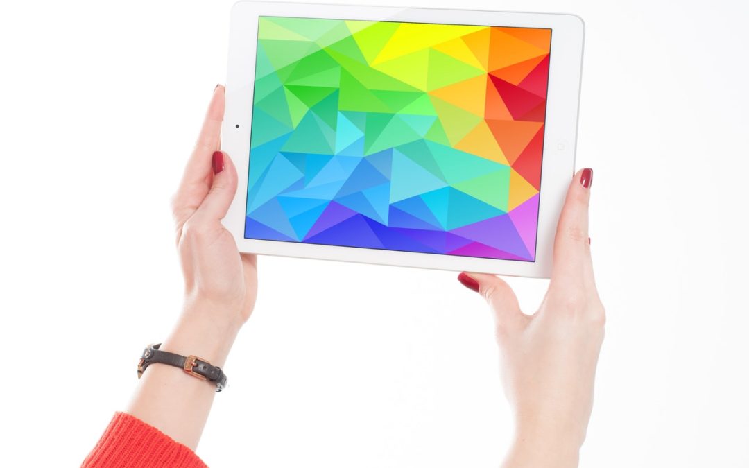 HOW MUCH SCREEN TIME SHOULD I GIVE MY KIDS?